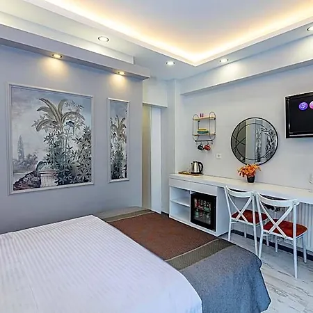 فندق Apollo & 3*